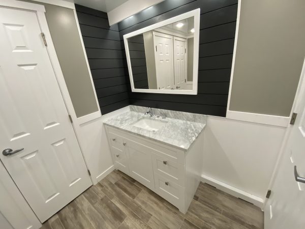 10 Stall – Luxury Restroom Trailer - Image 7