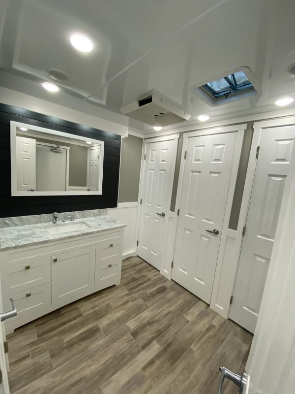 10 Stall – Luxury Restroom Trailer - Image 8